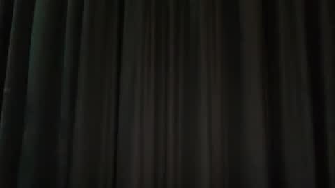 isaacgrangerrr online show from April 28, 8:40 am