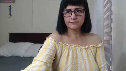 Snapshot of isabeel_sofia01 chatting on March 4, 7:11 pm Isabeel Sofia online show from March 4, 7:11 pm