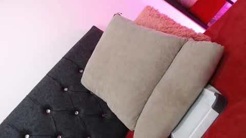 ISABELA online show from November 28, 5:15 am