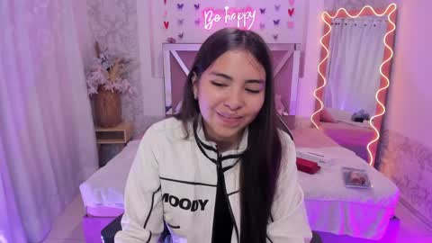 ISABELA  online show from March 31, 11:43 am