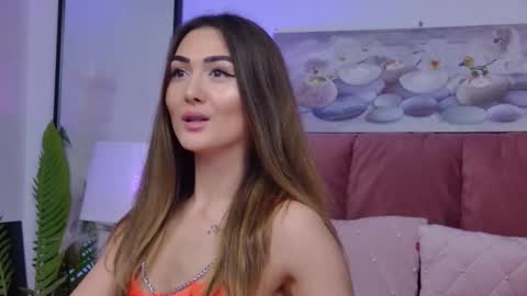 Isa online show from February 2, 1:08 pm