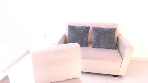 isabelateran online show from April 23, 6:42 pm