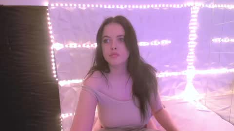 Isabelle online show from May 27, 4:42 am