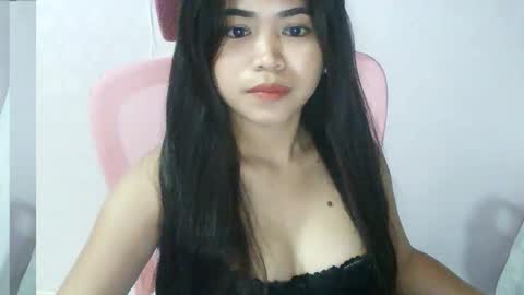 isabella200412 online show from April 14, 12:19 pm