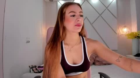 Isa  online show from April 24, 3:58 pm