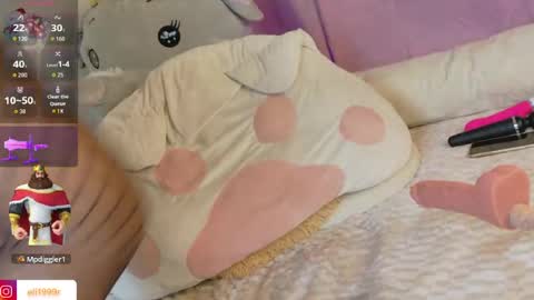 Isabella-Rodriguez online show from May 14, 3:43 pm