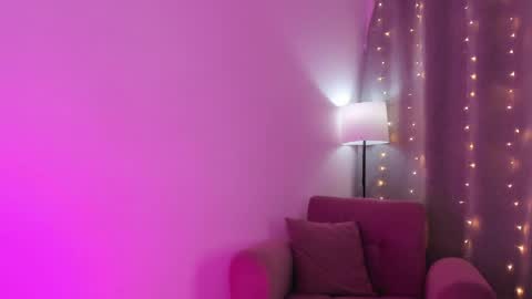 ISABELLA online show from April 5, 2:52 am