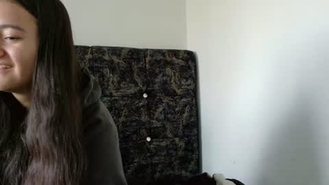 Isabella Nowa online show from June 22, 11:28 am