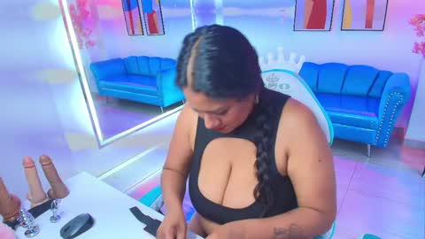 Isabella  online show from June 4, 8:26 pm
