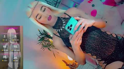 isabellagirs online show from June 5, 6:30 am