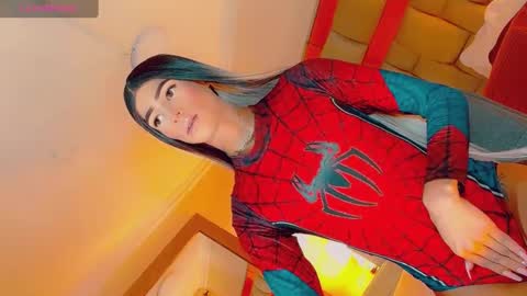 isabellagirs online show from October 12, 4:10 pm