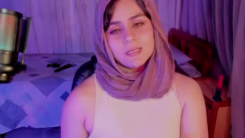 Isabella online show from May 22, 4:30 am