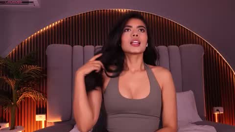 Isa  online show from March 18, 4:40 am