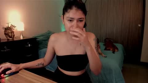 Isa online show from November 19, 2:22 am