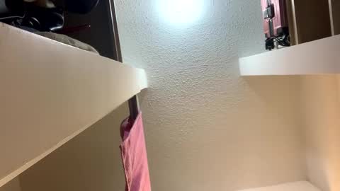 Isa online show from March 6, 2:09 am