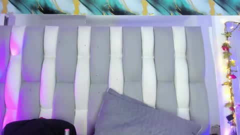 Isa online show from December 1, 6:55 am