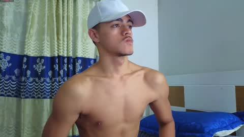 isais hunt online show from September 17, 11:08 pm