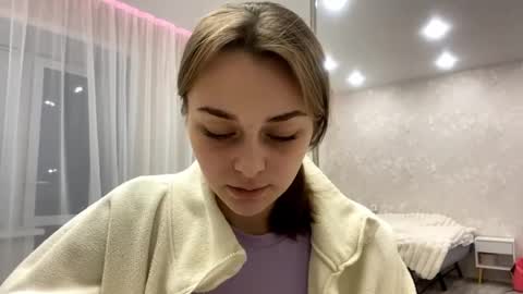 Issa online show from March 6, 8:19 pm