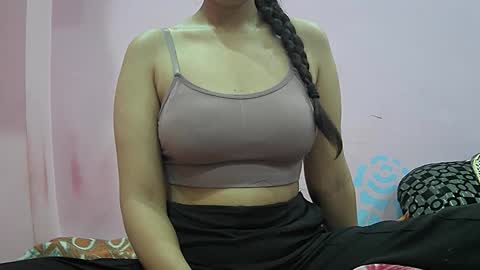 ishika_singh_ online show from March 6, 2:54 am