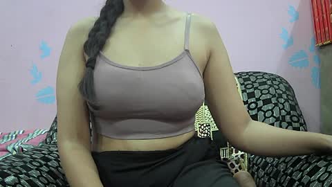 ishika_singh_ online show from March 29, 2:13 am
