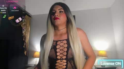 isis_shine online show from October 6, 12:34 pm