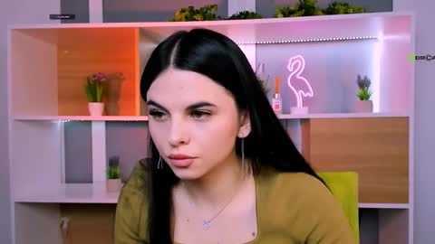 isla_dior online show from January 19, 1:54 pm