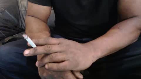 islandboi_88 online show from April 5, 12:40 am