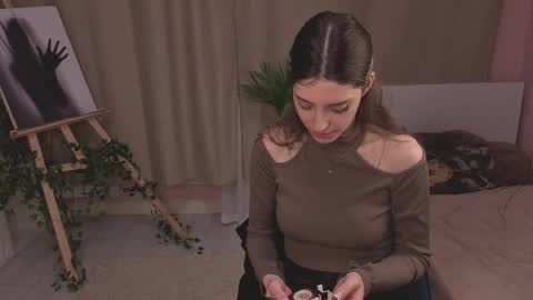 Emilia online show from March 7, 7:30 am