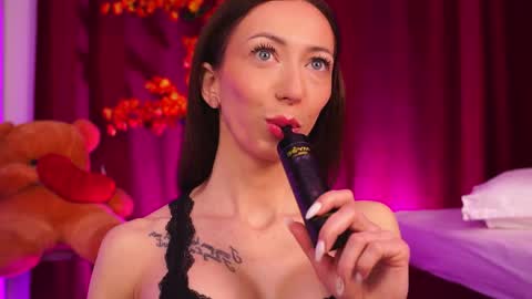 isRubyFever online show from April 4, 4:08 am