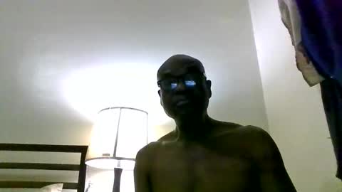 issa1967coulibaly online show from March 6, 9:30 am