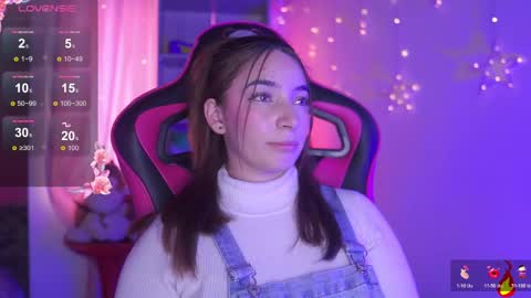 ISSA  online show from April 23, 9:05 pm