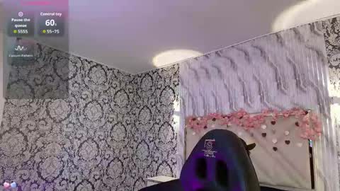 Issa online show from April 16, 4:01 am