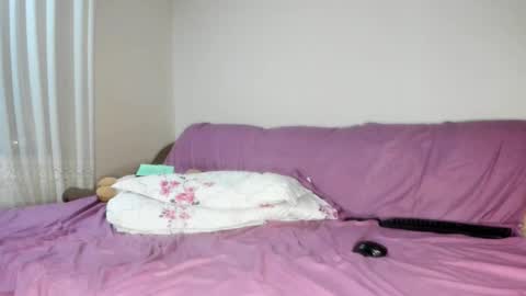 Issabelle online show from February 26, 9:12 am