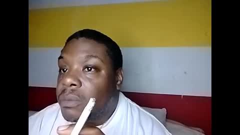 iswalloweveything online show from April 23, 9:39 am