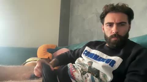 Snapshot of italianstallion_race chatting on October 31, 10:59 am italianstallion_race online show from October 31, 10:59 am