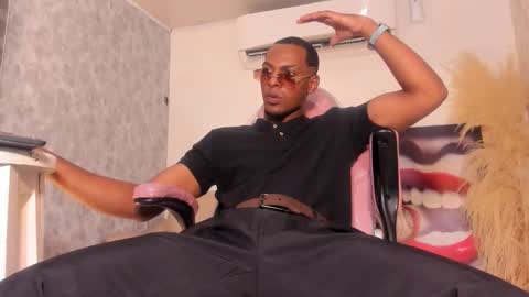 itanxfor online show from November 15, 2:07 pm