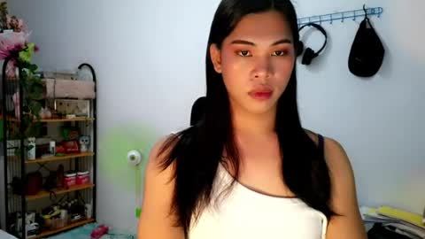 its_chloe20 online show from July 29, 11:43 am