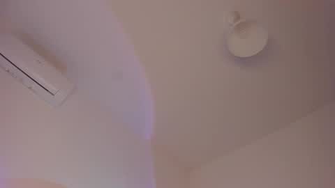 Isabella online show from December 2, 10:57 am