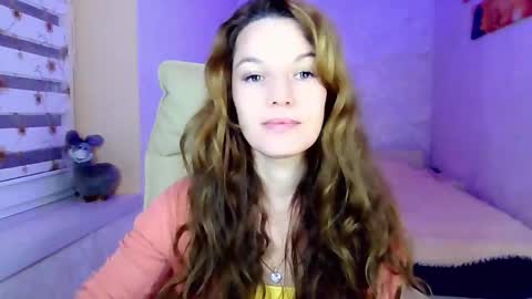 itslunaday online show from October 3, 7:22 pm