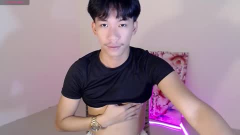 Snapshot of itsme_cxhennn chatting on October 13, 6:10 pm itsme_cxhennn online show from October 13, 6:10 pm