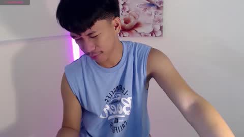 Snapshot of itsme_cxhennn chatting on October 19, 7:40 pm itsme_cxhennn online show from October 19, 7:40 pm
