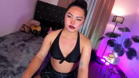 Siana online show from July 26, 8:50 pm