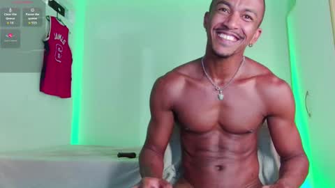 Snapshot of itsmikenoir chatting on September 25, 5:36 am Limited offer 50    online show from September 25, 5:36 am