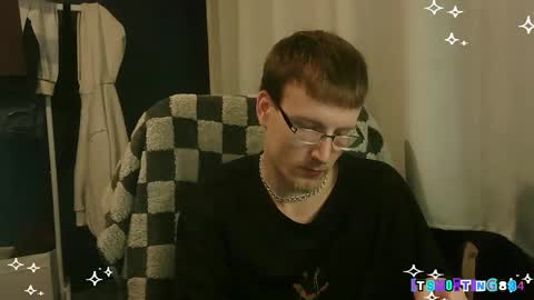    online show from April 14, 9:29 pm