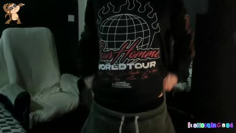    online show from March 10, 10:02 pm