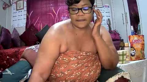 itumeleng74 online show from June 9, 6:02 am