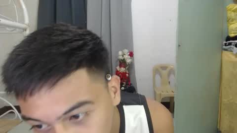 Jhonfred online show from May 11, 12:23 pm