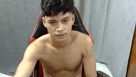 itzme_john online show from July 19, 2:08 pm