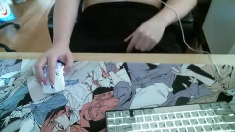 itzpillow_ online show from February 7, 4:14 pm