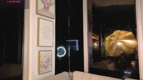 Ivanna West online show from April 9, 9:59 am